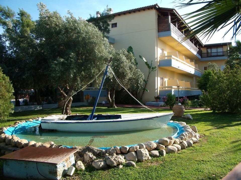 Garten Hotel Golden Odyssey