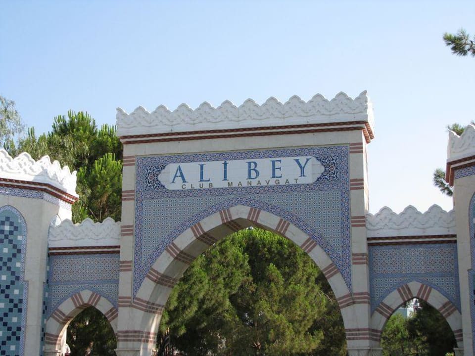 Einfahrt Ali Bey Ali Bey Club
