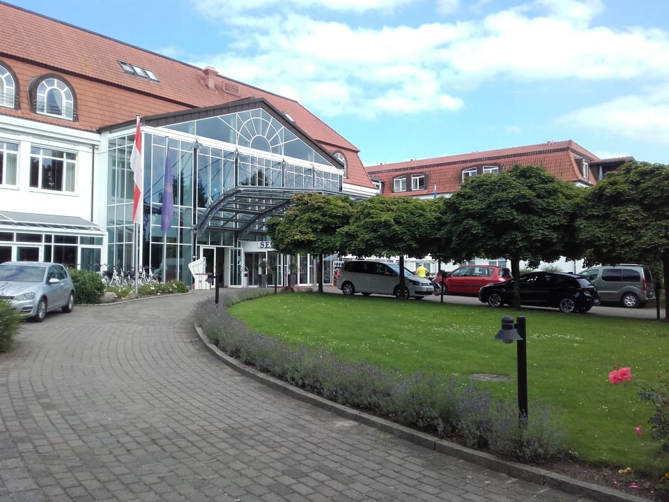 Außenansicht Seehotel Großherzog von Mecklenburg