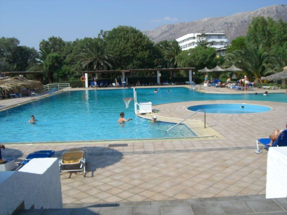 Pool Apollonia Beach Resort & Spa