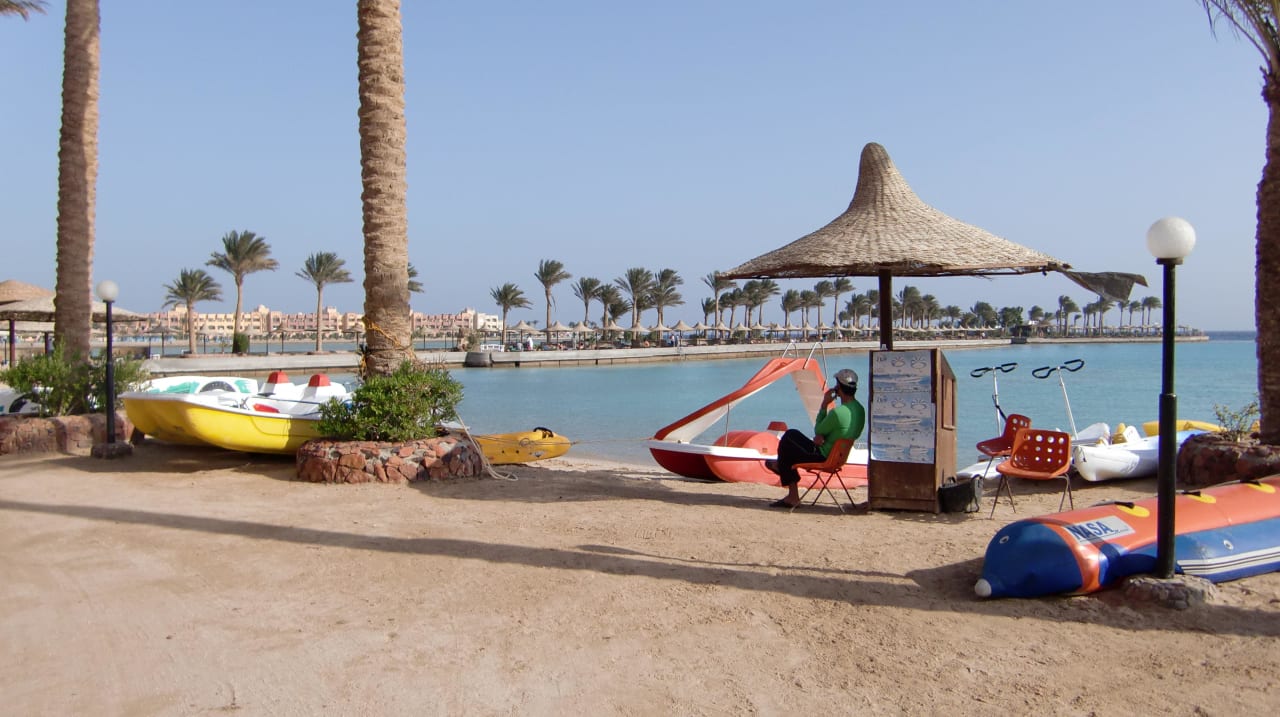 Strand Arabia Azur Resort