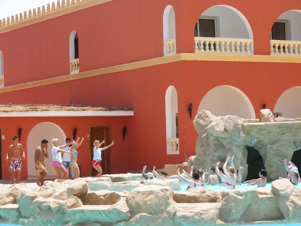 Aqua aerobik Pickalbatros Alf Leila Wa Leila Resort - Neverland Hurghada