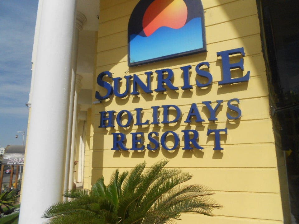 Вход в ресторан SUNRISE Holidays Resort (Adults Only)