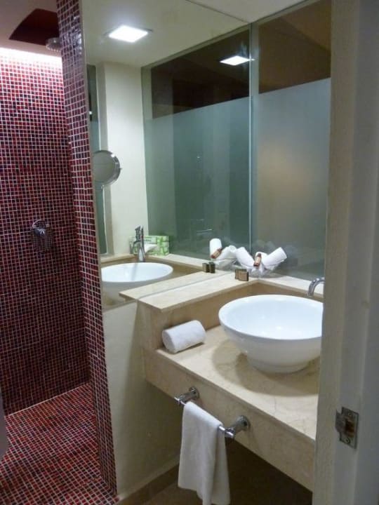 Bad Temptation Cancun Resort - Adults only