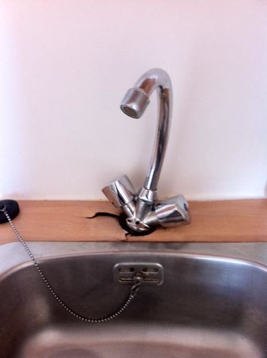 Kaputt und verdreckt City Résidence Strasbourg Centre