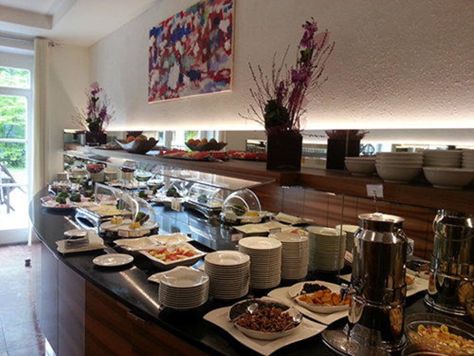 Frühstücksbuffet von 07.00 - 11.00 Uhr ARCOTEL Castellani Salzburg