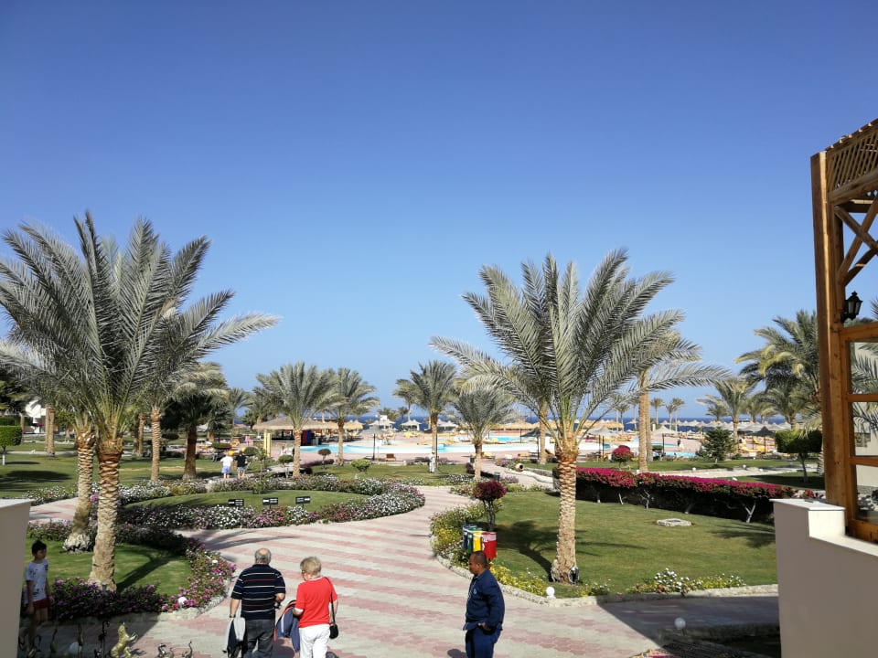 Gartenanlage Three Corners Sea Beach Resort