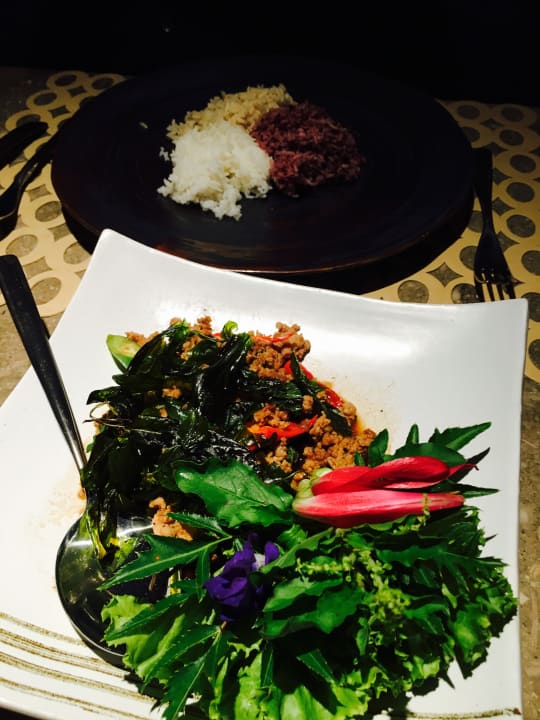 Dee Plee Restaurant Anantara Layan Phuket Resort