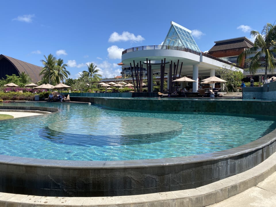 Pool Merusaka Nusa Dua Bali