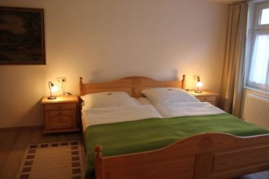 2. Schlafzimmer Fewo 2 nach vorn Ferienwohnungen Altstadtnest