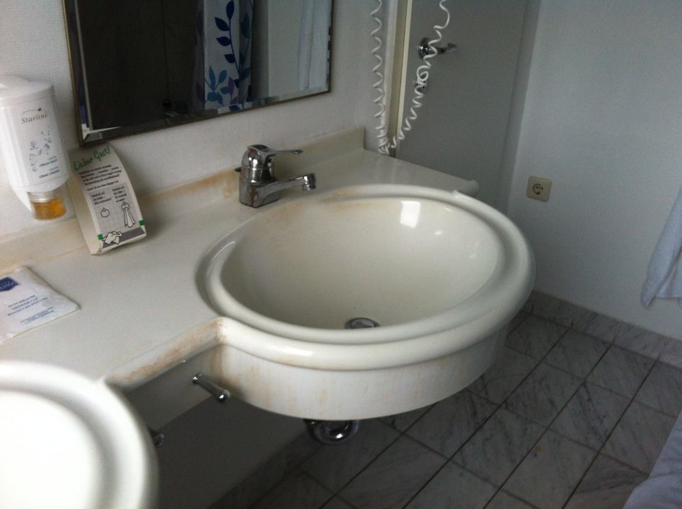 Verschmutzte Waschbecken Meeressterne Hotel Residenz Heringsdorf
