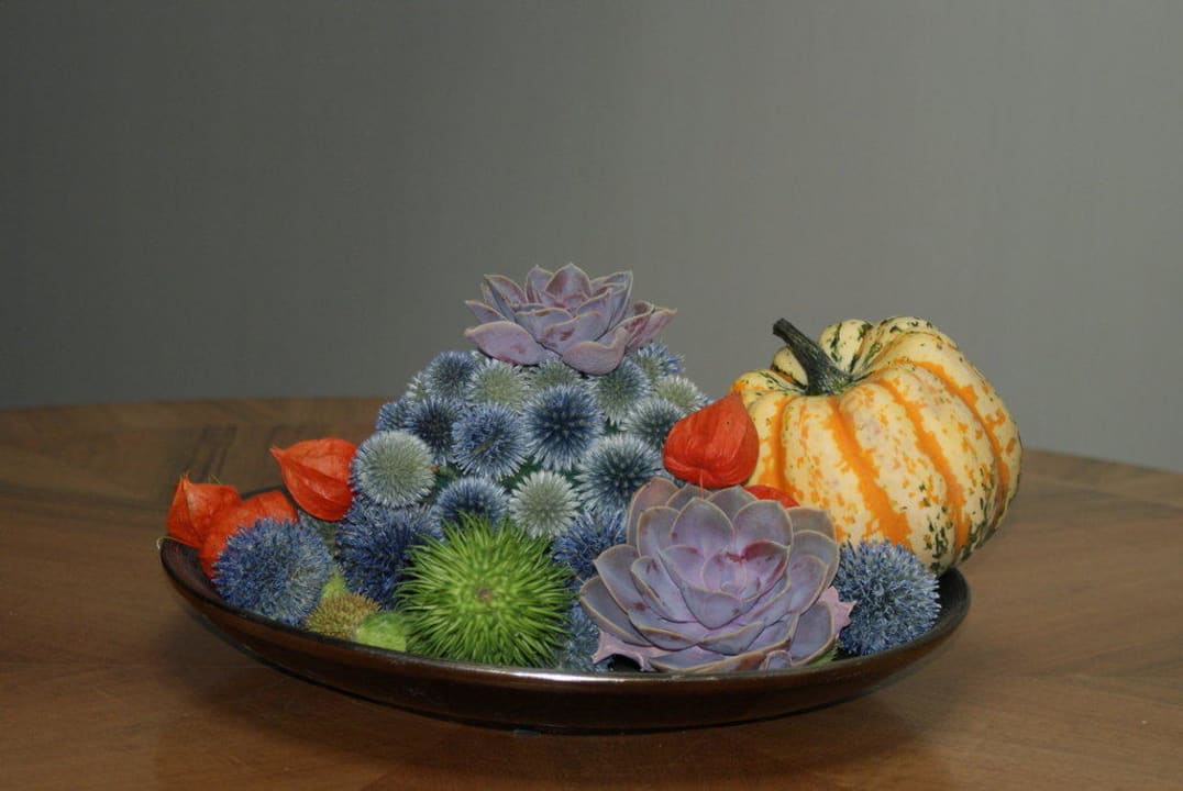 Gesteck Leseecke Grand Hotel Kronenhof Pontresina