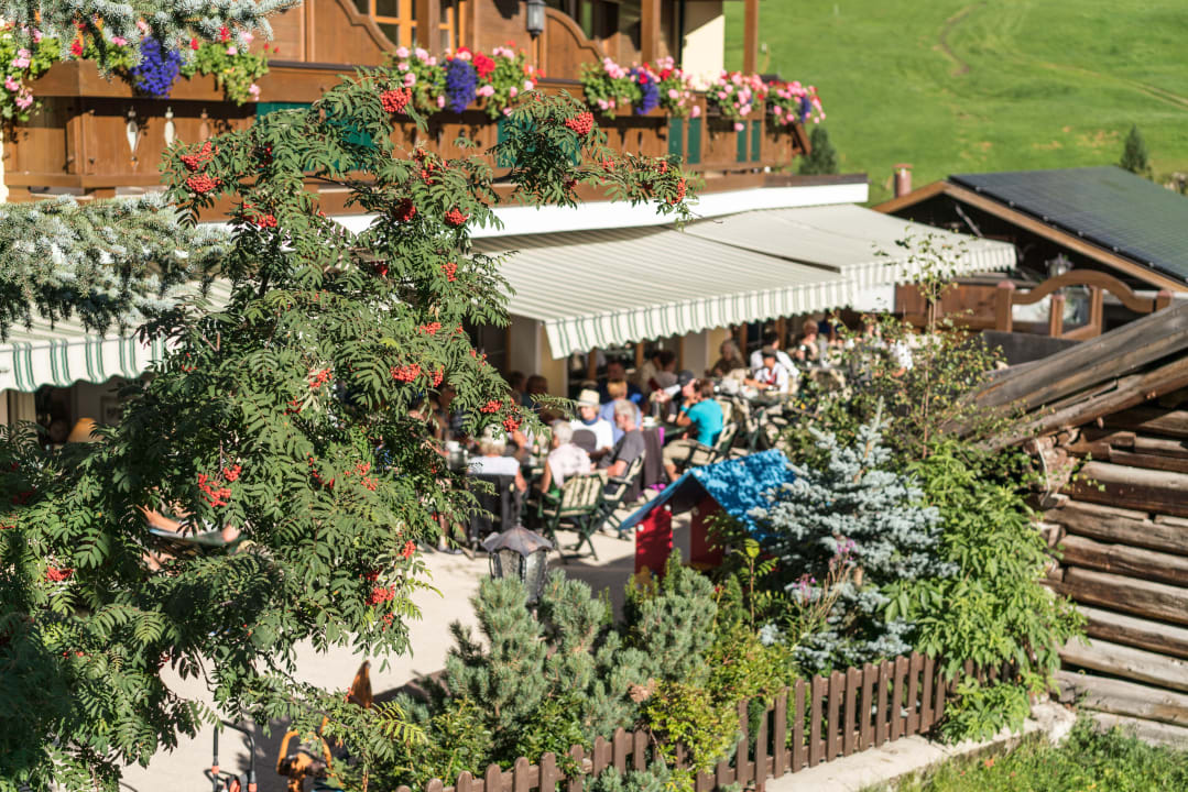 Gartenanlage Natur- & Alpinhotel Post