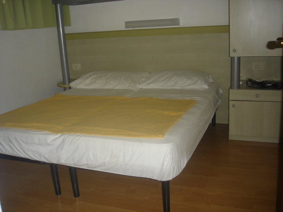 Elternschlafzimmer Villaggio Residence Punta Spin