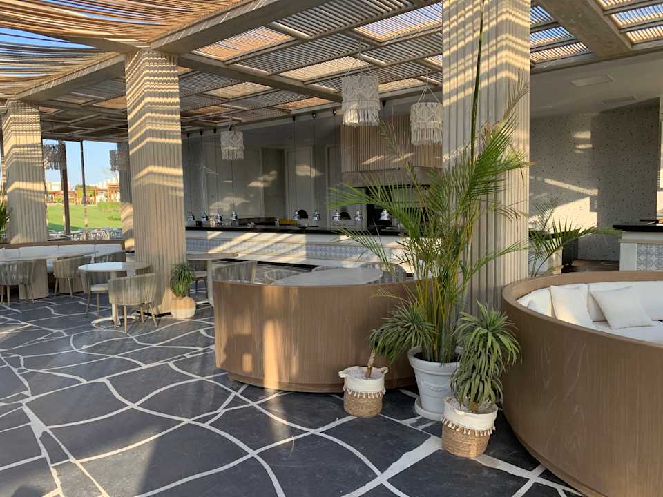 Gastro SUNRISE Crystal Bay Resort