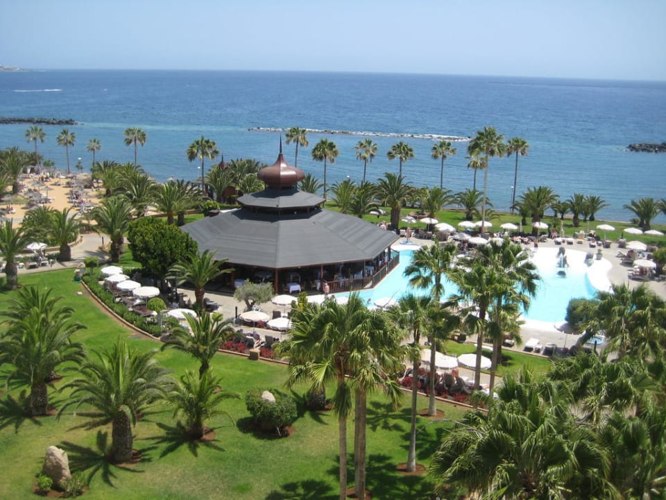 Poolsicht mit Meerblick Hotel Riu Palace Tenerife