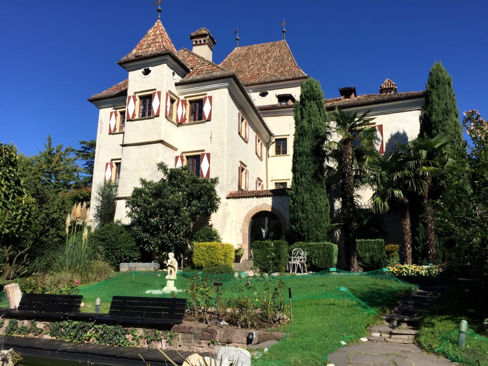Außenansicht Hotel Castel Rundegg