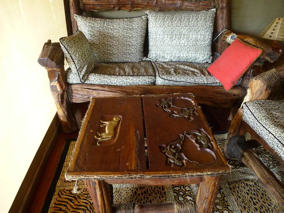 Der Tisch war so schwer, den konnte man nicht heben Royal Mara Safari Lodge