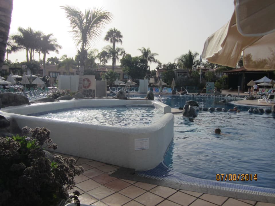2 Whirlpools integriert allsun Hotel Esplendido