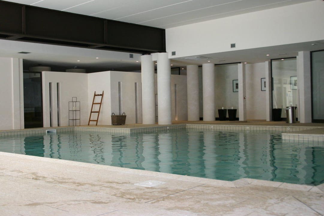 Innenpool Hotel Principe di Lazise Leonardo Hotel Lago di Garda – Wellness and Spa