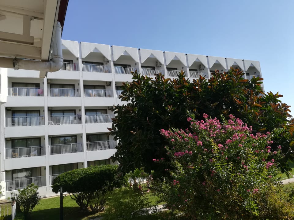 Außenansicht Hotel Serra Park