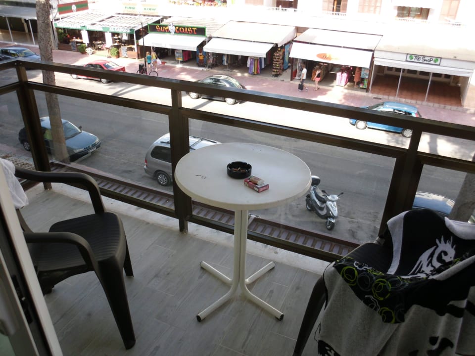 Hauptbalkon Guya Wave Hotel