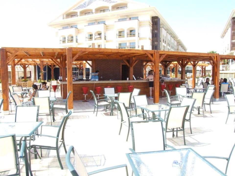 Poolbar Diamond Excellence Resort & Spa