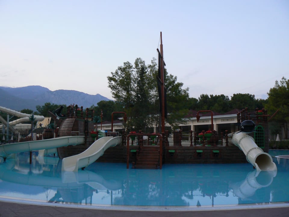 Basen Güral Premier Tekirova