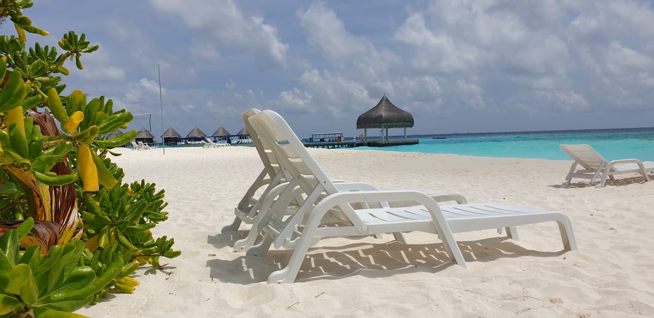 Strand Thulhagiri Island Resort
