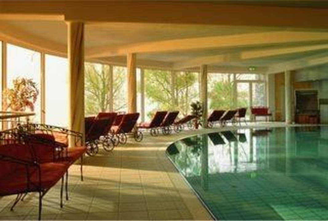 Panoramaschwimmbad Seehotel Schloss Klink