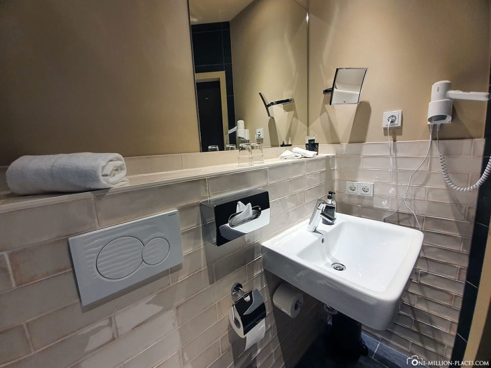 Zimmer Hotel Goldene Traube - by Neugart