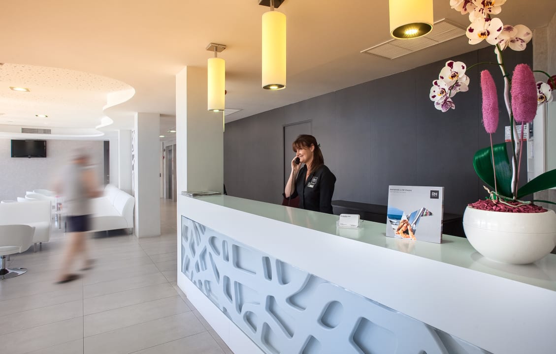 Lobby Hotel RH Vinaros Aura