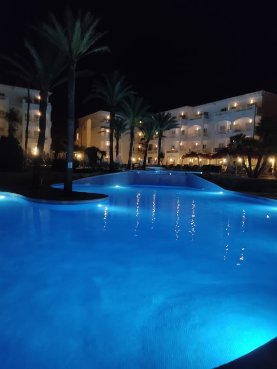 Pool Green Garden Aparthotel