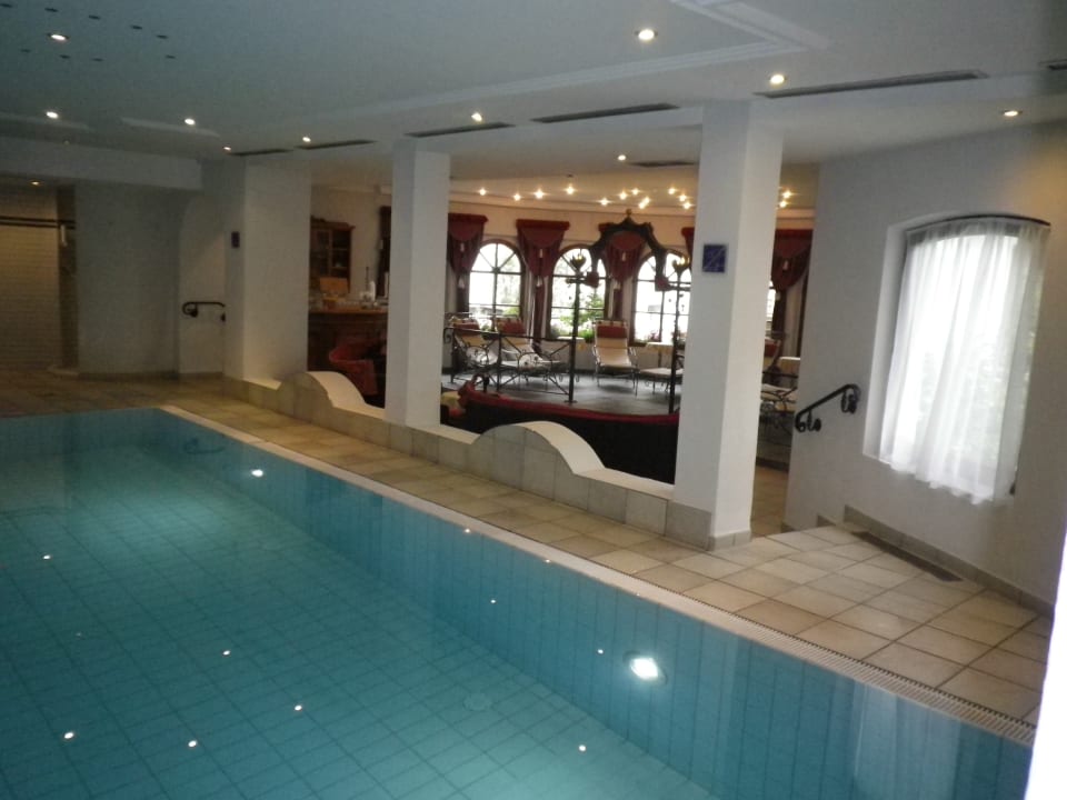 Pool Alpine Resort Sportalm