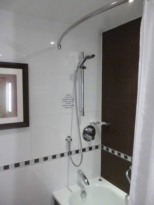 Łazienka Crowne Plaza London - Gatwick Airport