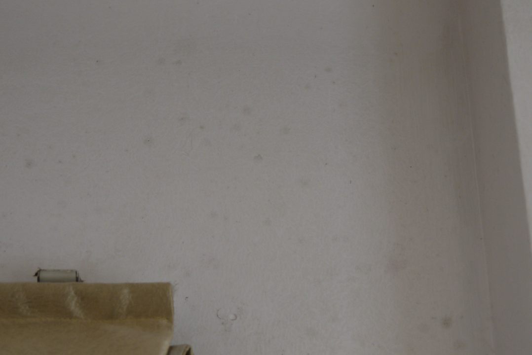 Dirty wall in room 602 Hotel Thaison Palace