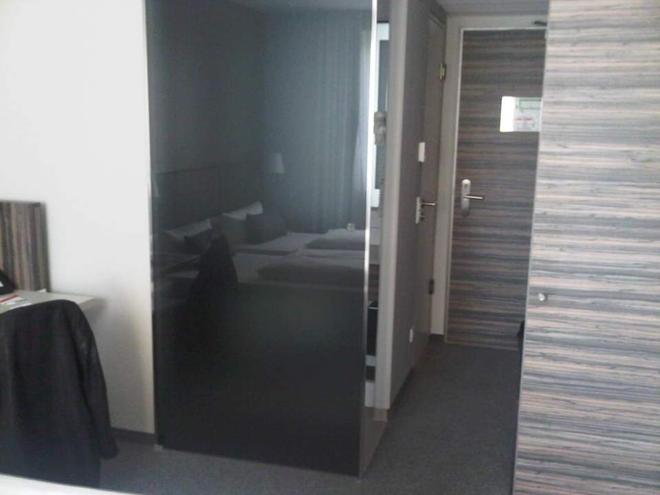 Blick aufs Bad Premier Inn Nürnberg City Nordost