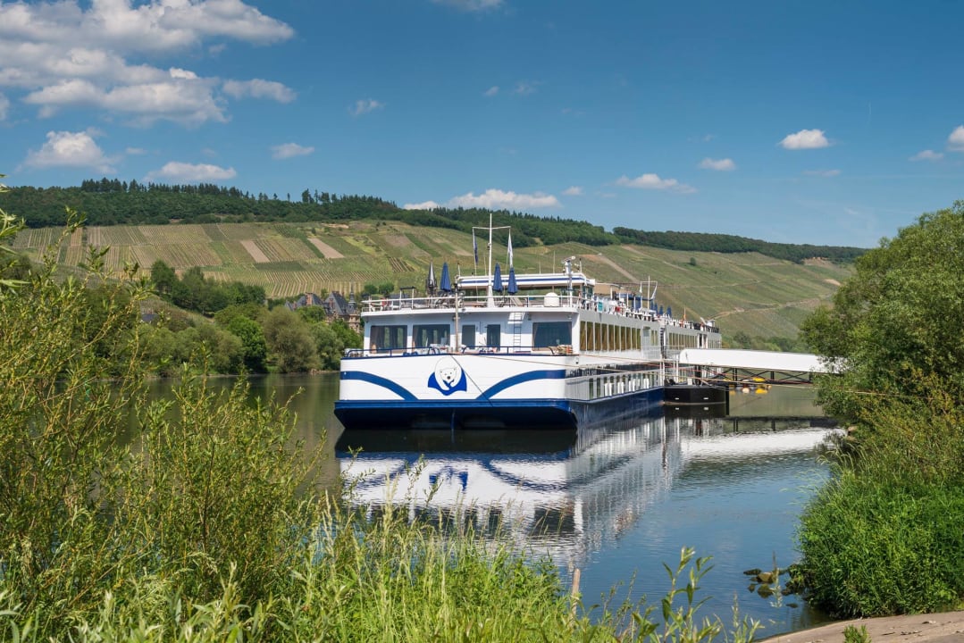 Außenansicht Enjoy Deluxe Hotelschiff Prinses Juliana