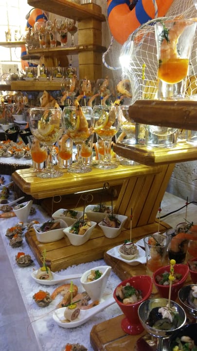 Gastro Acanthus Cennet Barut Collection