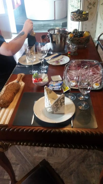 Nachtessen im Zimmer Zeit & Traum  Hotel