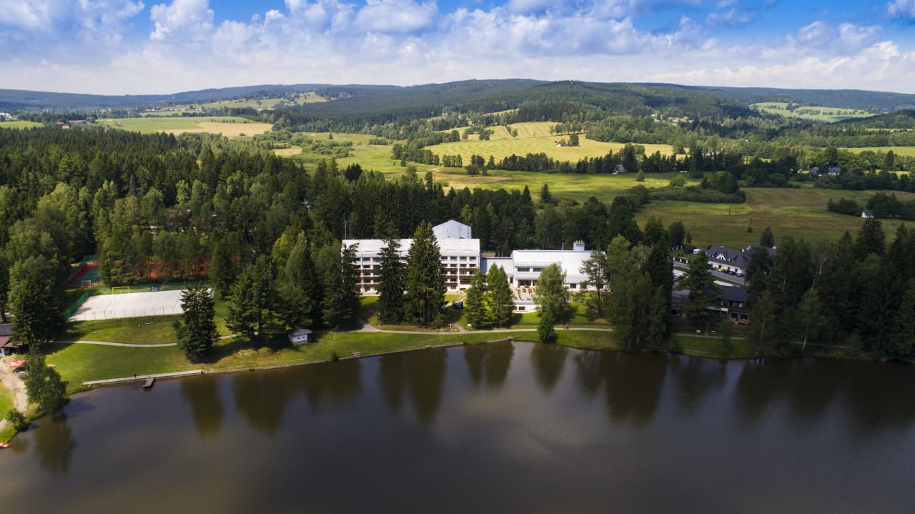 Außenansicht Orea Resort Devět Skal