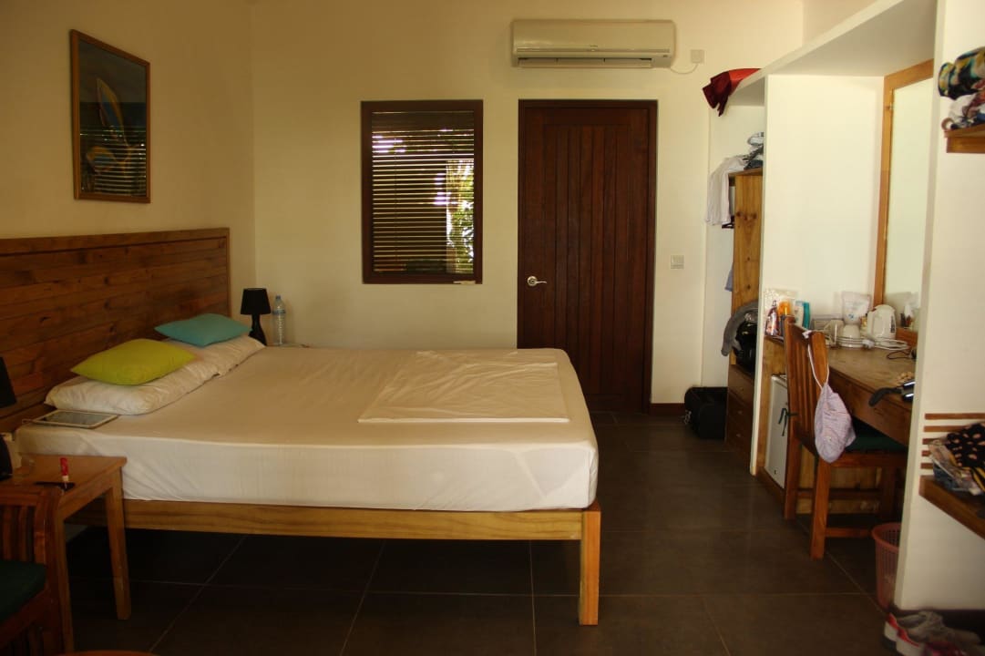 Bungi 215, Joanna & Pascal Summer Island Maldives