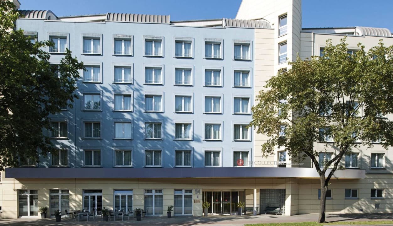 Facade NH Collection Hamburg City