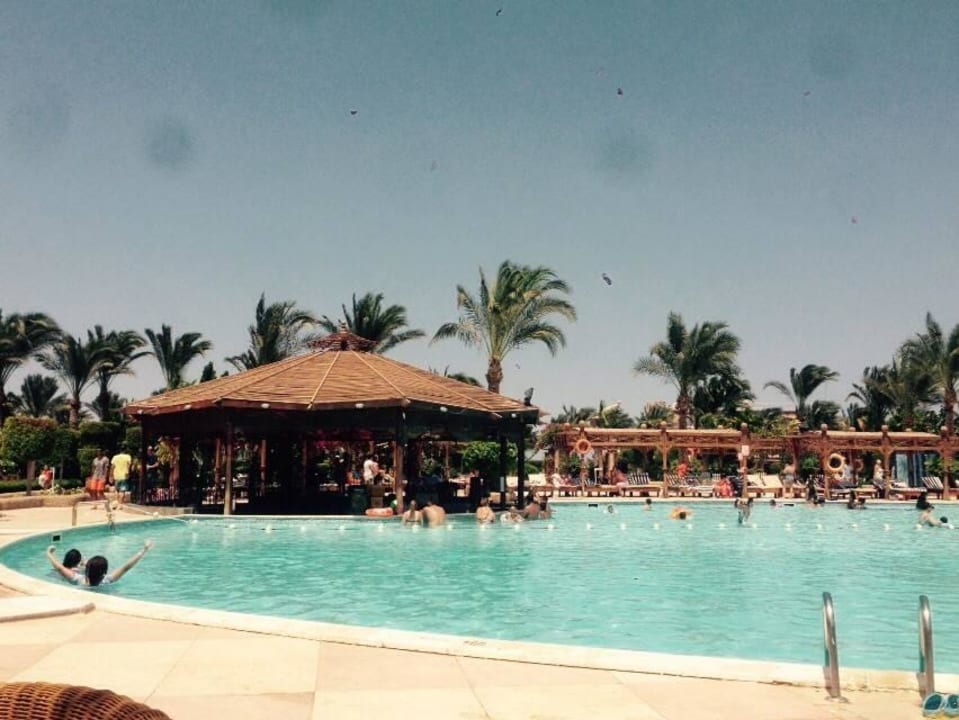 Einer der insgesamt 4 Pools  Riviera Aqua Park Resort