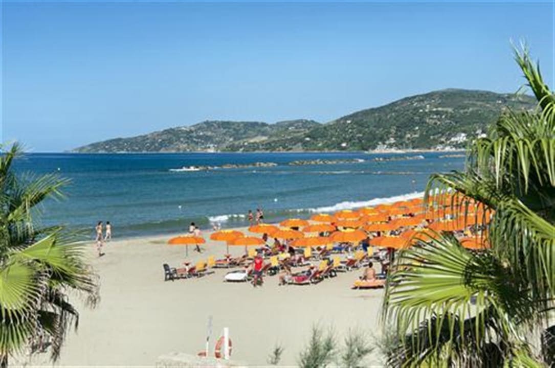 Spiaggia Hotel Villaggio Copacabana