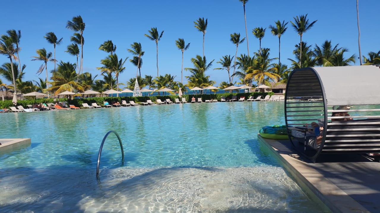 Pool Lopesan Costa Bávaro Resort, Spa & Casino