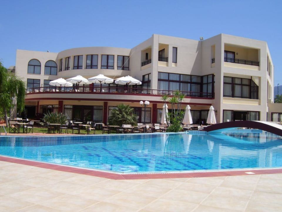 Vom Pool Vantaris Palace