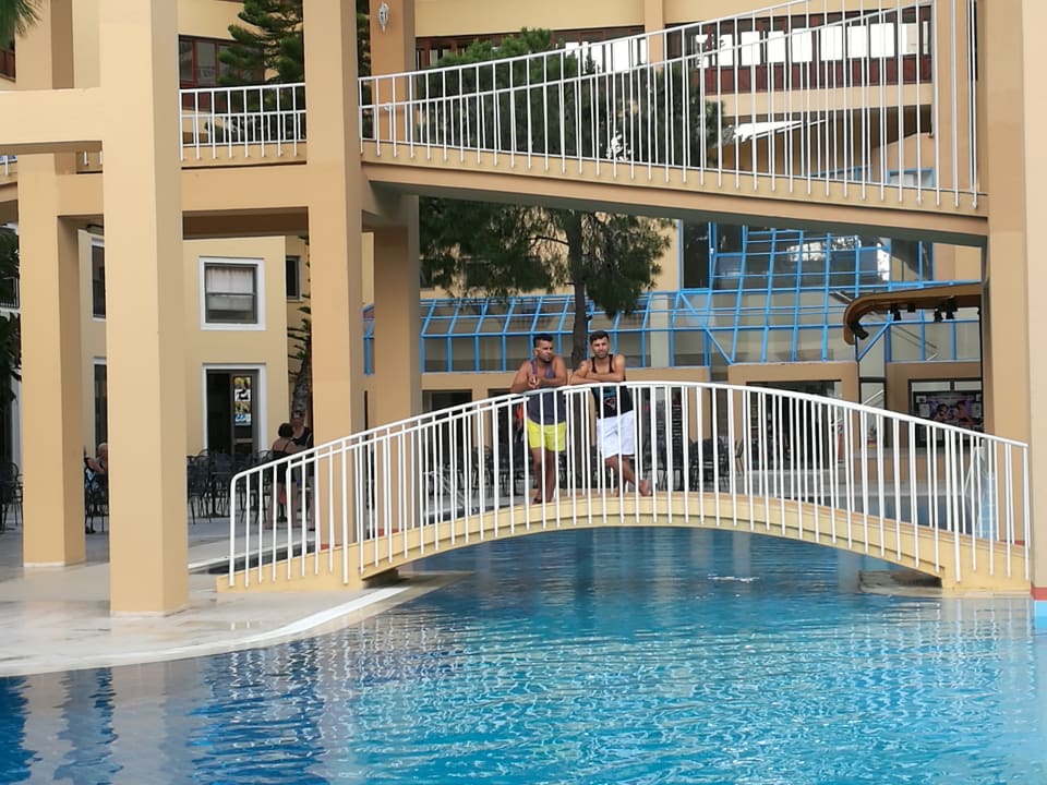 Pool Asteria Collection Side