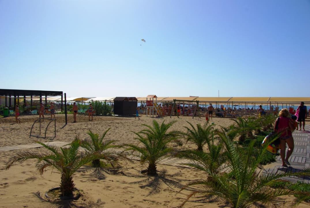 Am 25.10.2012 Barut B Suites