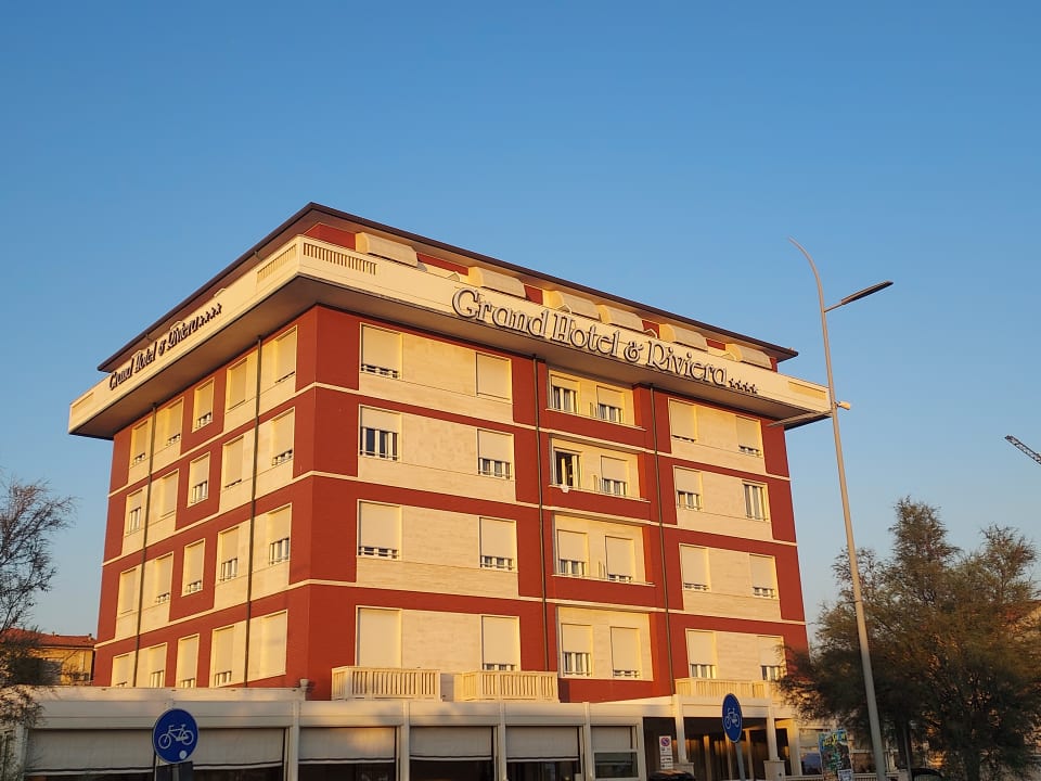 Außenansicht Grand Hotel & Riviera